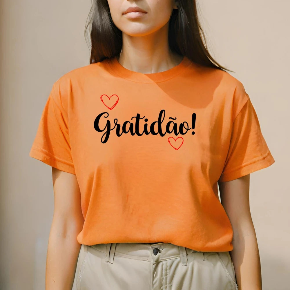 Camiseta Feminina Estampada GuGi "Gratidão!" com Corações 100% Algodão Macio