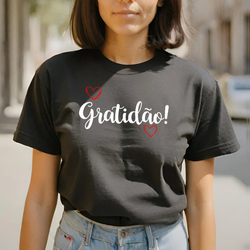 Camiseta Feminina Estampada GuGi "Gratidão!" com Corações 100% Algodão Macio